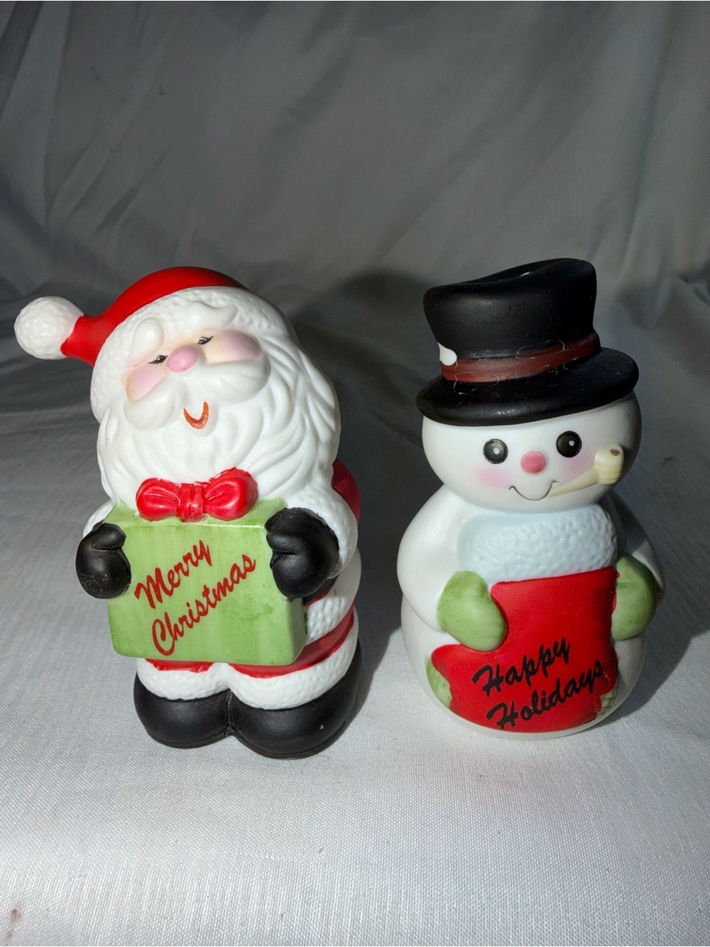 Vintage 1985 Enesco Christmas Santa & Snowman Salt & Pepper Shakers Set